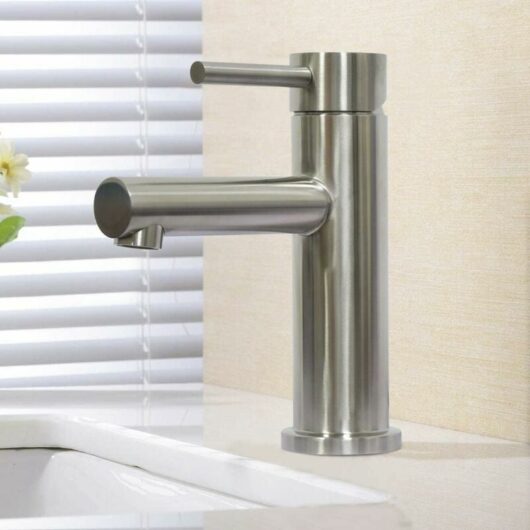 Trimec - Robinet de lave-mains Mitigeur De Lavabo Monotrou En Acier Inoxydable, Chaud Et Froid, Finition Brossée